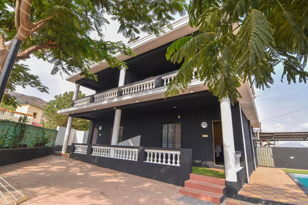 Empyrean Stay Ll 3Bhk Ll Black Horse Villa Ll Ac Ll Private Pool Ll Wifi II Lux Ll Lonavala Esterno foto
