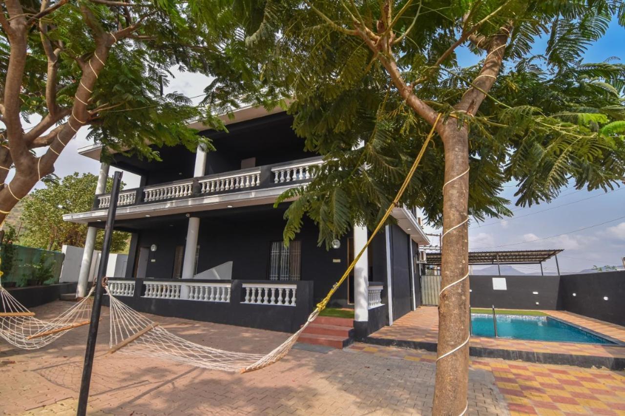 Empyrean Stay Ll 3Bhk Ll Black Horse Villa Ll Ac Ll Private Pool Ll Wifi II Lux Ll Lonavala Esterno foto