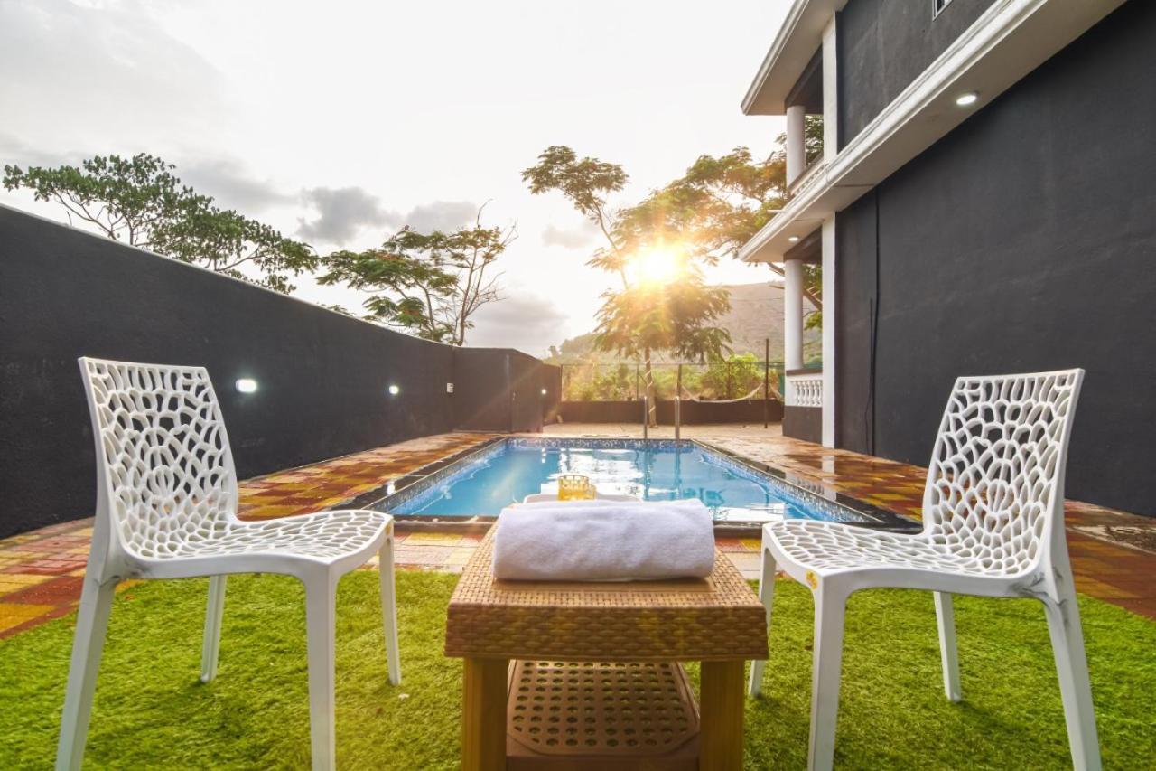 Empyrean Stay Ll 3Bhk Ll Black Horse Villa Ll Ac Ll Private Pool Ll Wifi II Lux Ll Lonavala Esterno foto