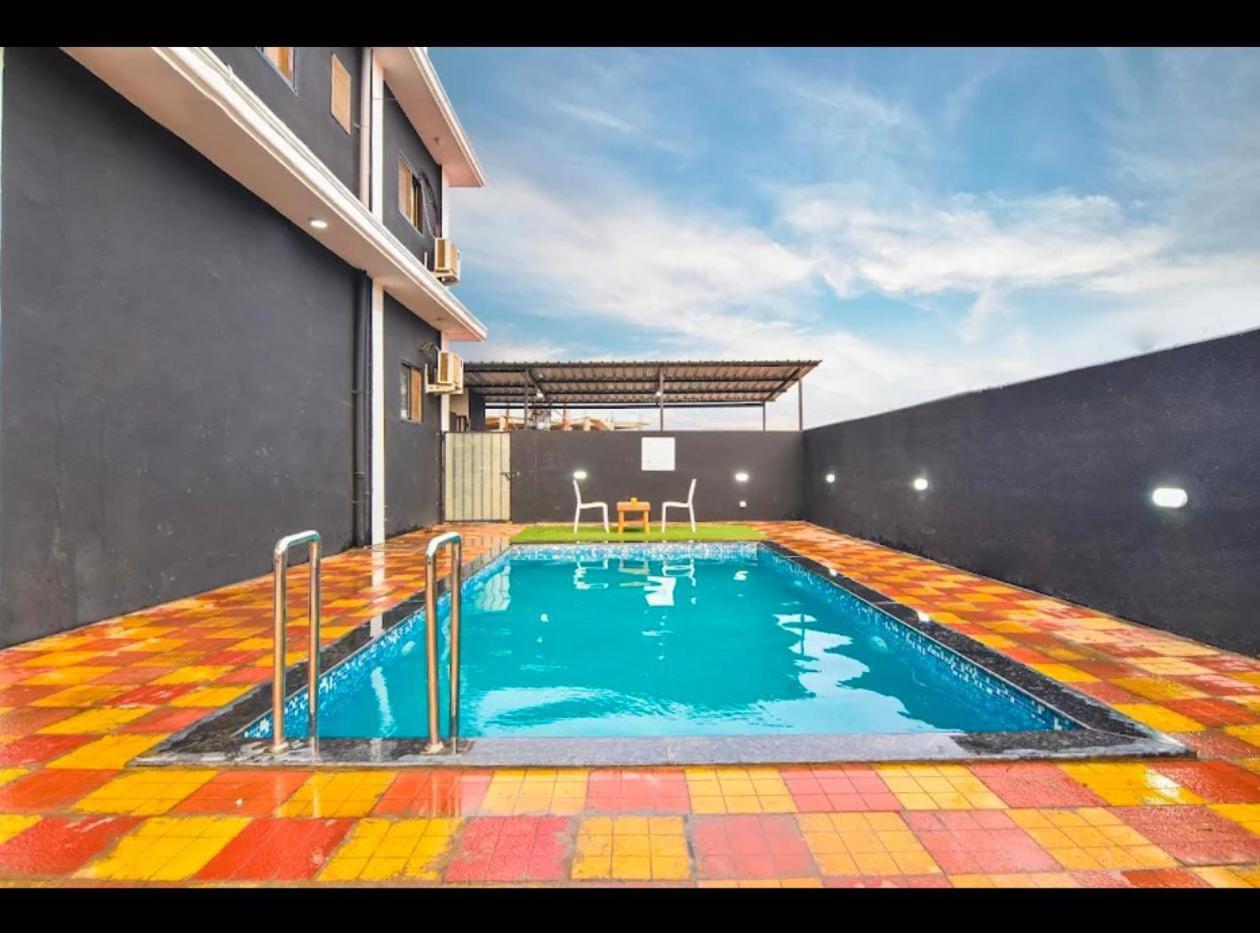 Empyrean Stay Ll 3Bhk Ll Black Horse Villa Ll Ac Ll Private Pool Ll Wifi II Lux Ll Lonavala Esterno foto