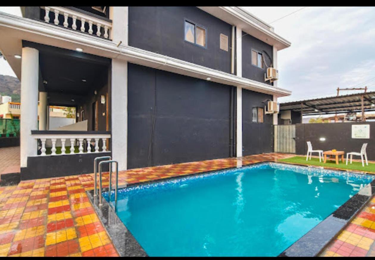 Empyrean Stay Ll 3Bhk Ll Black Horse Villa Ll Ac Ll Private Pool Ll Wifi II Lux Ll Lonavala Esterno foto