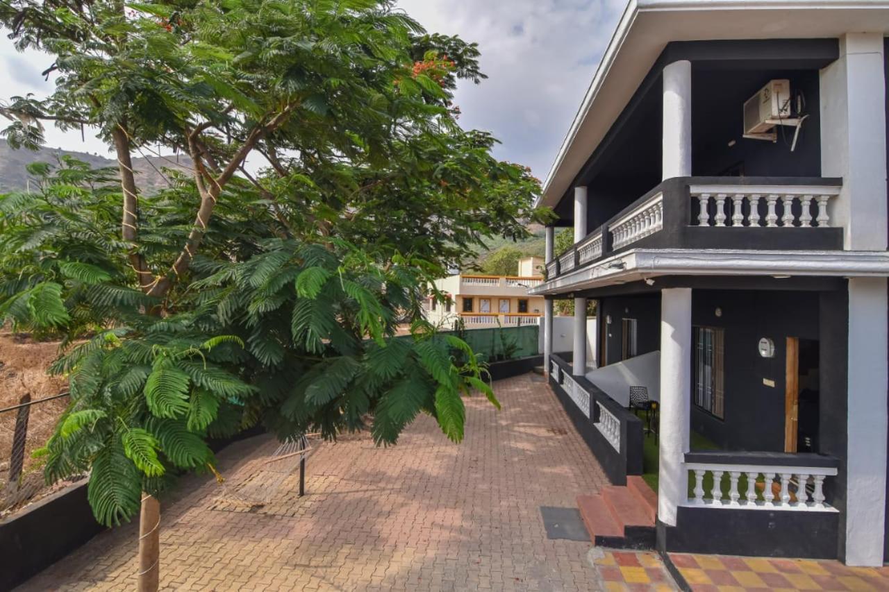 Empyrean Stay Ll 3Bhk Ll Black Horse Villa Ll Ac Ll Private Pool Ll Wifi II Lux Ll Lonavala Esterno foto