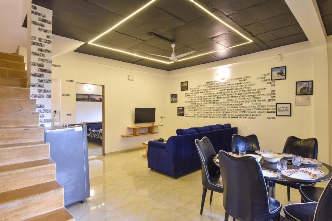 Empyrean Stay Ll 3Bhk Ll Black Horse Villa Ll Ac Ll Private Pool Ll Wifi II Lux Ll Lonavala Esterno foto