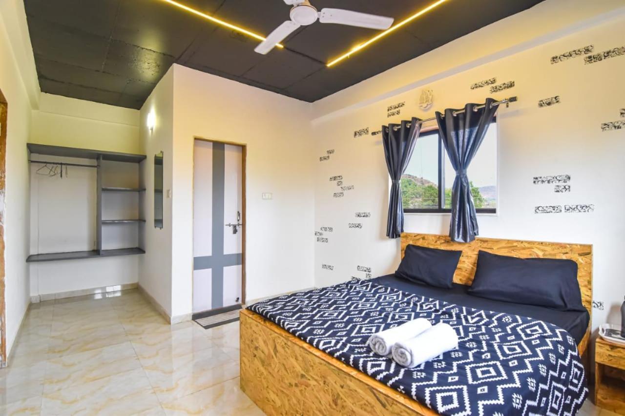Empyrean Stay Ll 3Bhk Ll Black Horse Villa Ll Ac Ll Private Pool Ll Wifi II Lux Ll Lonavala Esterno foto