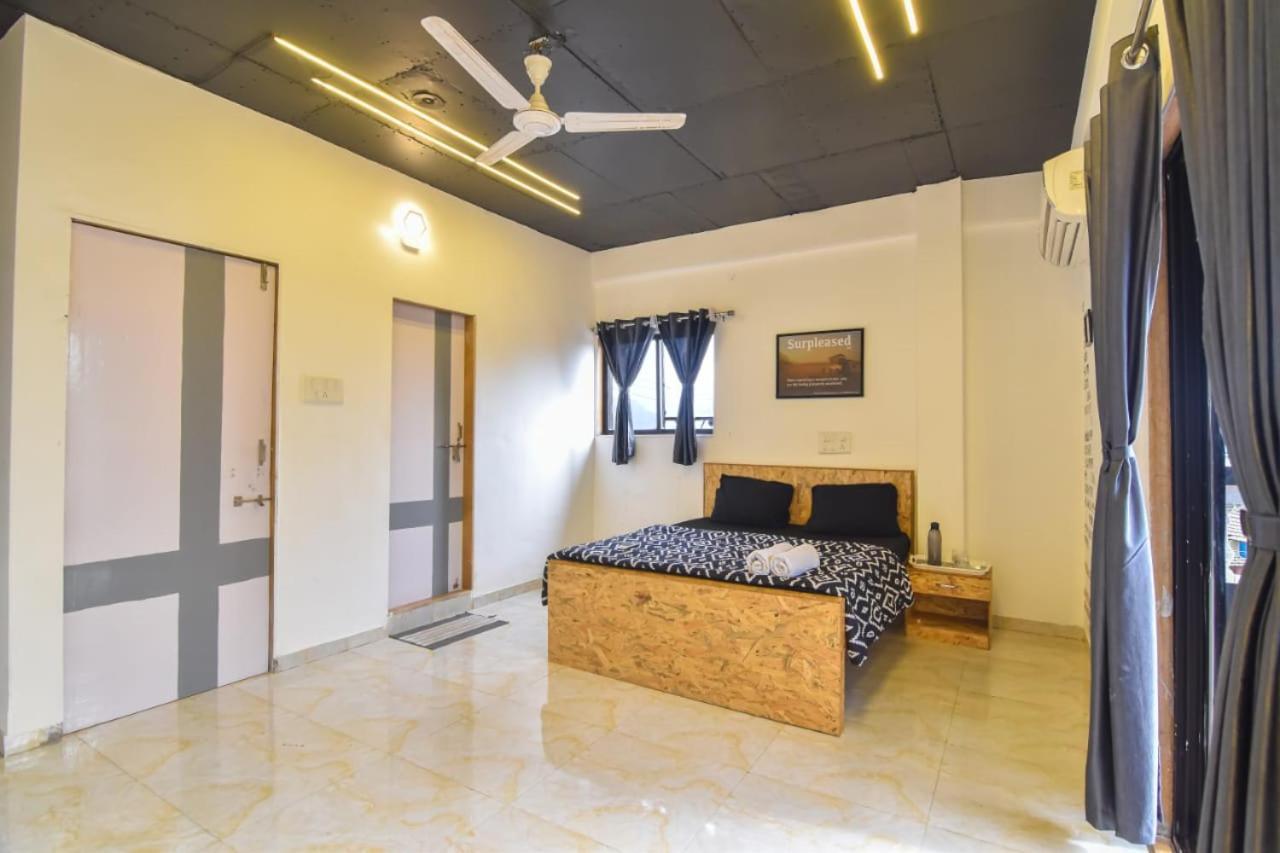 Empyrean Stay Ll 3Bhk Ll Black Horse Villa Ll Ac Ll Private Pool Ll Wifi II Lux Ll Lonavala Esterno foto